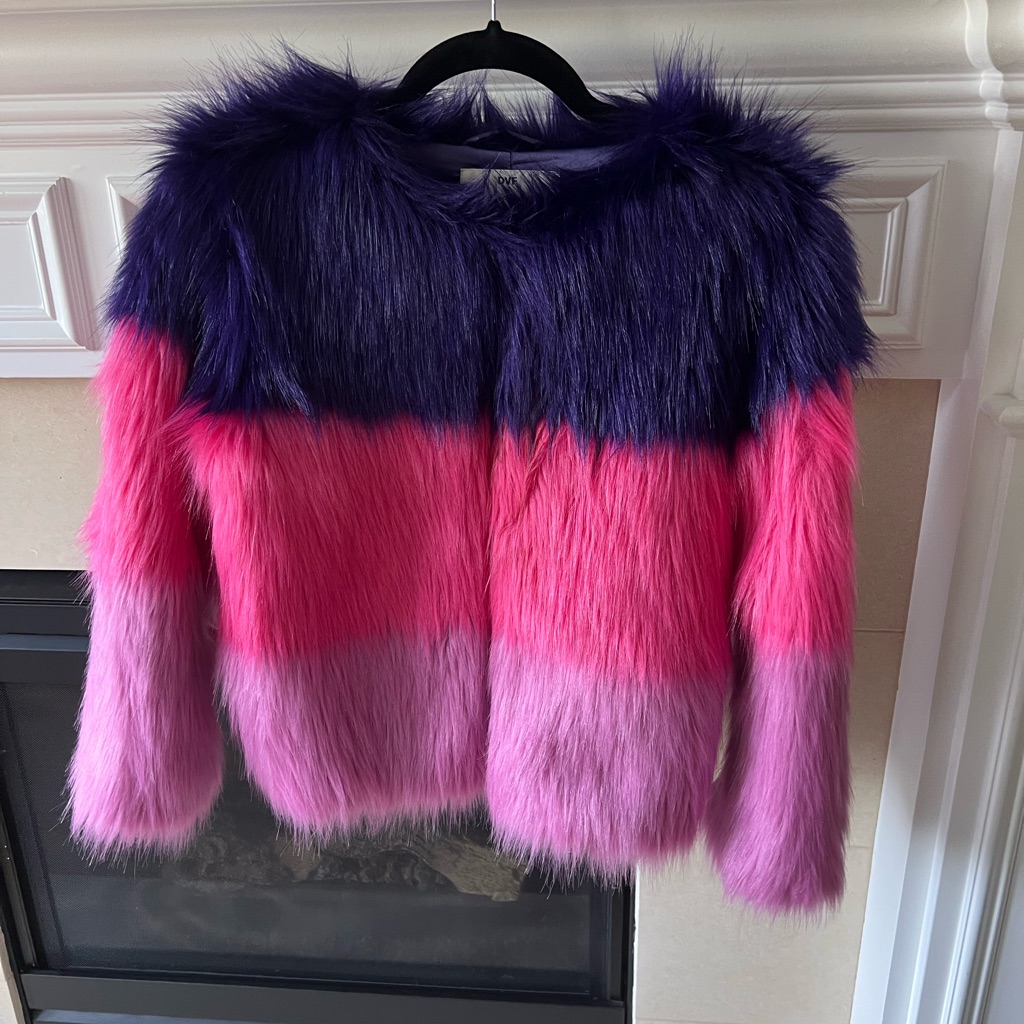 Beautiful Pink And Purple Fur Short Coat Perfect For Barbie Movie!